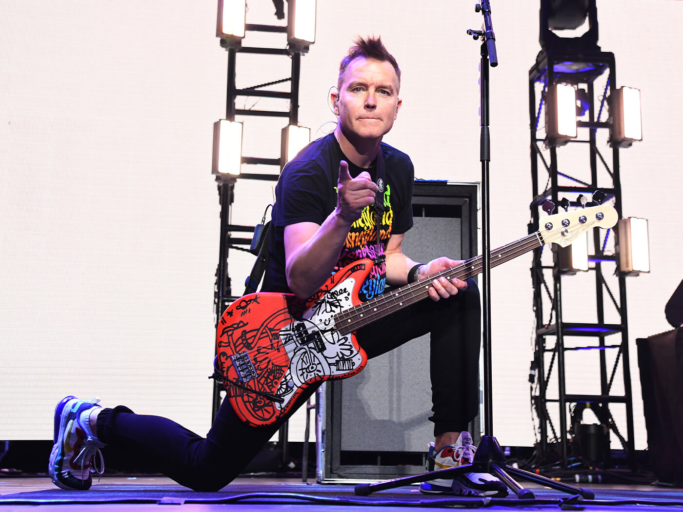 what strings does mark hoppus use 66fdf75a74ea8.jpg