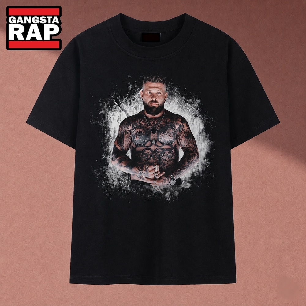 Vintage Heavily Tattooed Male Athlete Graphic T Shirt, Music 2D Shirt Vintage Heavily Tattooed Male Athlete Graphic T Shirt